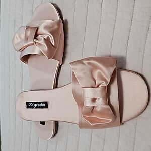 New Zigi Soho Sandals
